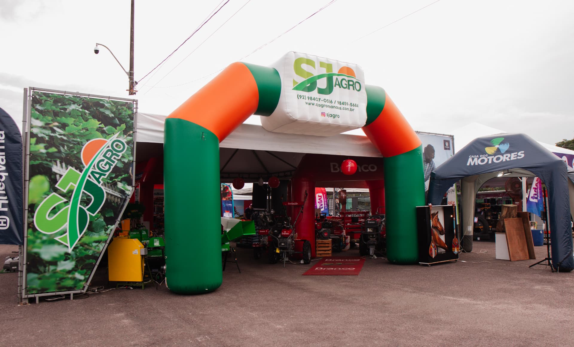 Stand SJ Agro e Casa dos Motores